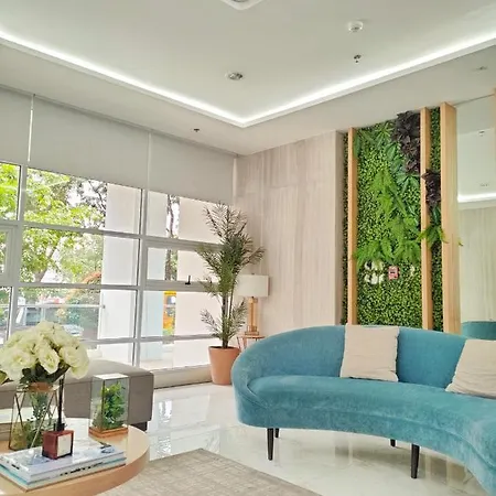 Quince Studio W/ Balcony Orochi Staycation Ph At Loop Tower Cdo Cagayan de Oro Exterior photo
